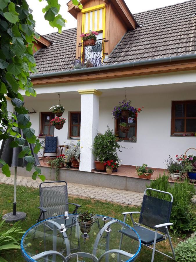 Rudolf'S Fogado Hotel Zsira Exterior photo